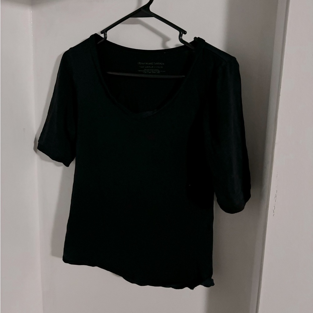 Staple black half sleeve V-Neck.
